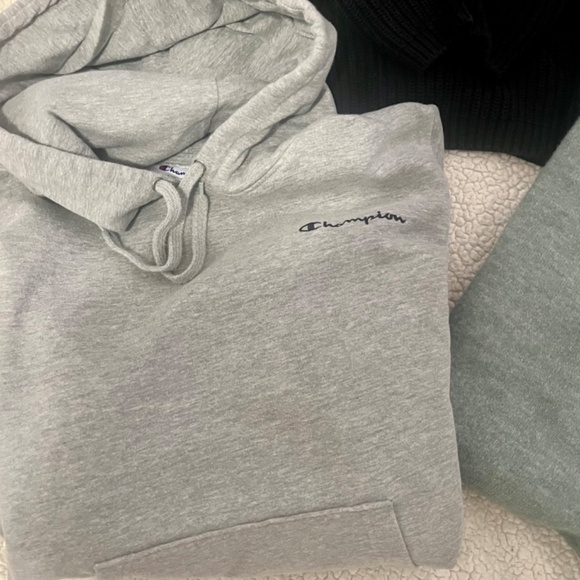 Sweater Bundle ~ 3 Fall Sweaters & Classic Gray Hoodie ~ Great Condition - Picture 12 of 15